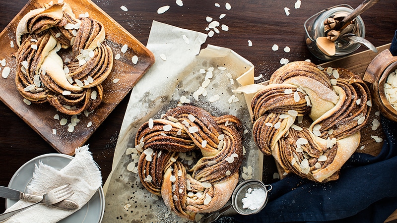 Example of using white cards in food photography